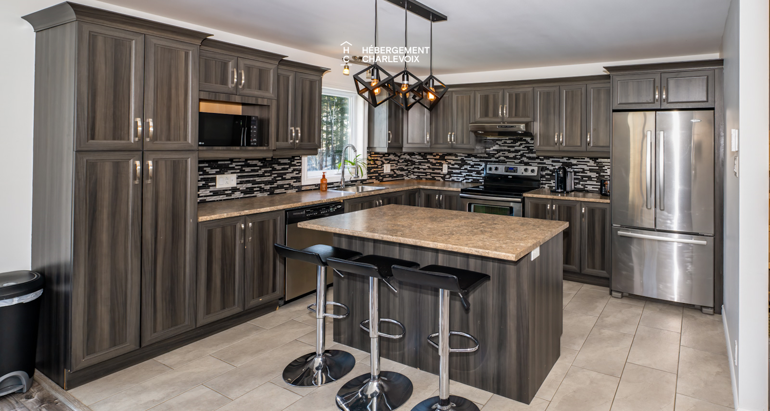 BLU-124 - Close to the Massif!